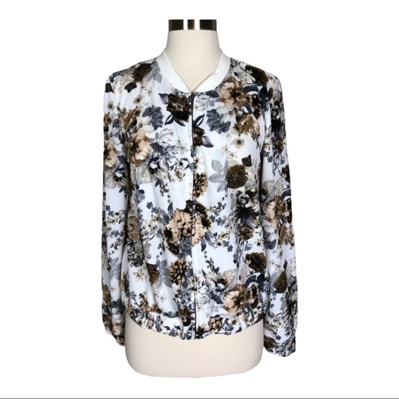 Floral zip up‎ - Picture 1 of 8